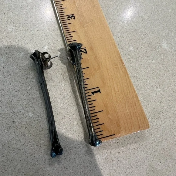 Black Bird Skull Necklace and Bone Earrings Set - Picture 10 of 11